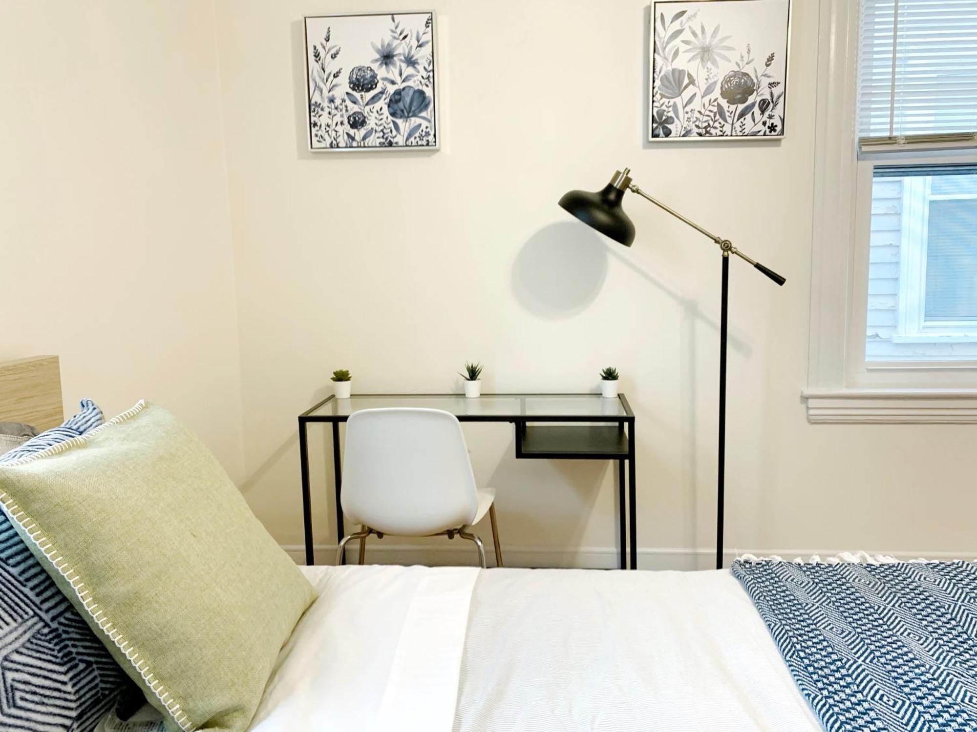 קיימברידג' Best Location At Harvard University! 4 Bedroom Apartment! Two Units Available! מראה חיצוני תמונה